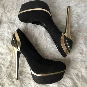 G by Guess Platform Black & Gold Heels
